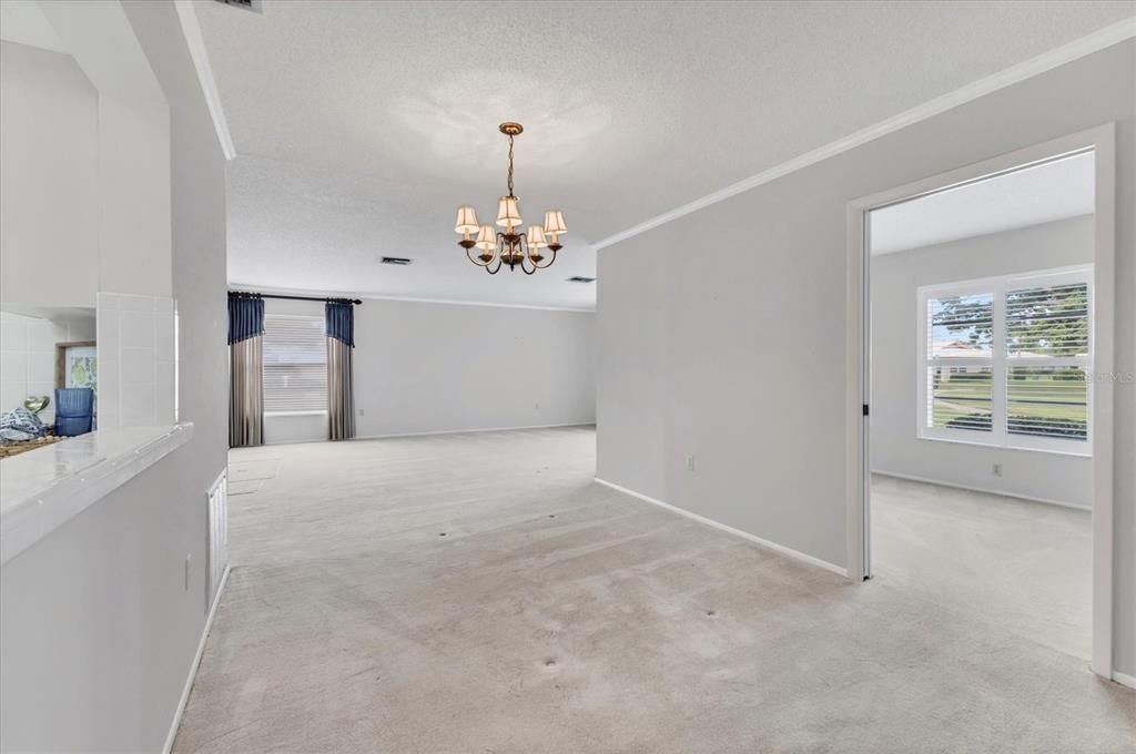 En Venta: $325,000 (2 camas, 2 baños, 1913 Pies cuadrados)