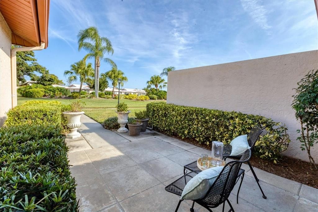 En Venta: $325,000 (2 camas, 2 baños, 1913 Pies cuadrados)