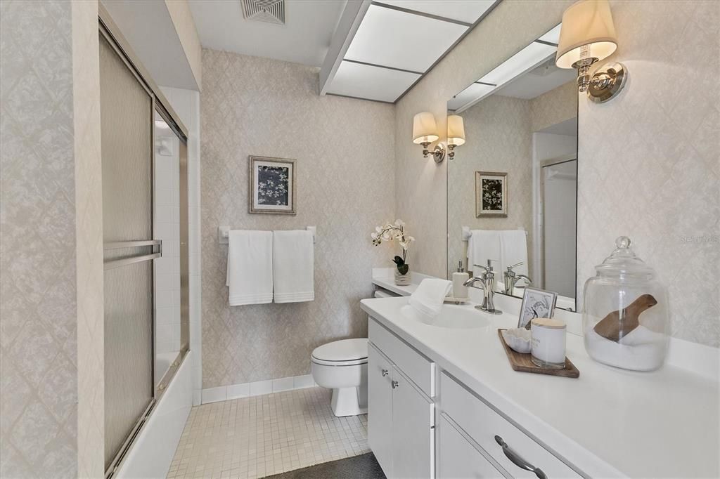 En Venta: $325,000 (2 camas, 2 baños, 1913 Pies cuadrados)