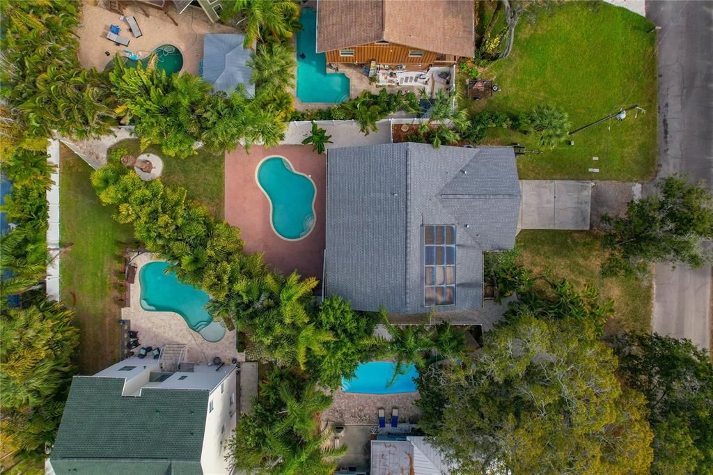 For Sale: $750,000 (3 beds, 2 baths, 1747 Square Feet)