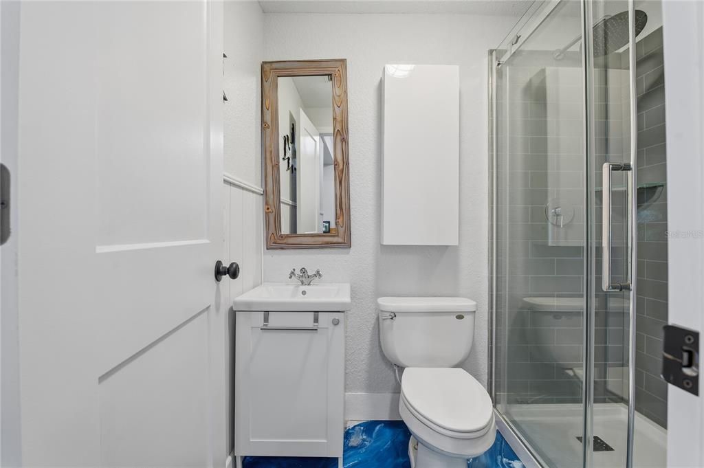 For Sale: $750,000 (3 beds, 2 baths, 1747 Square Feet)