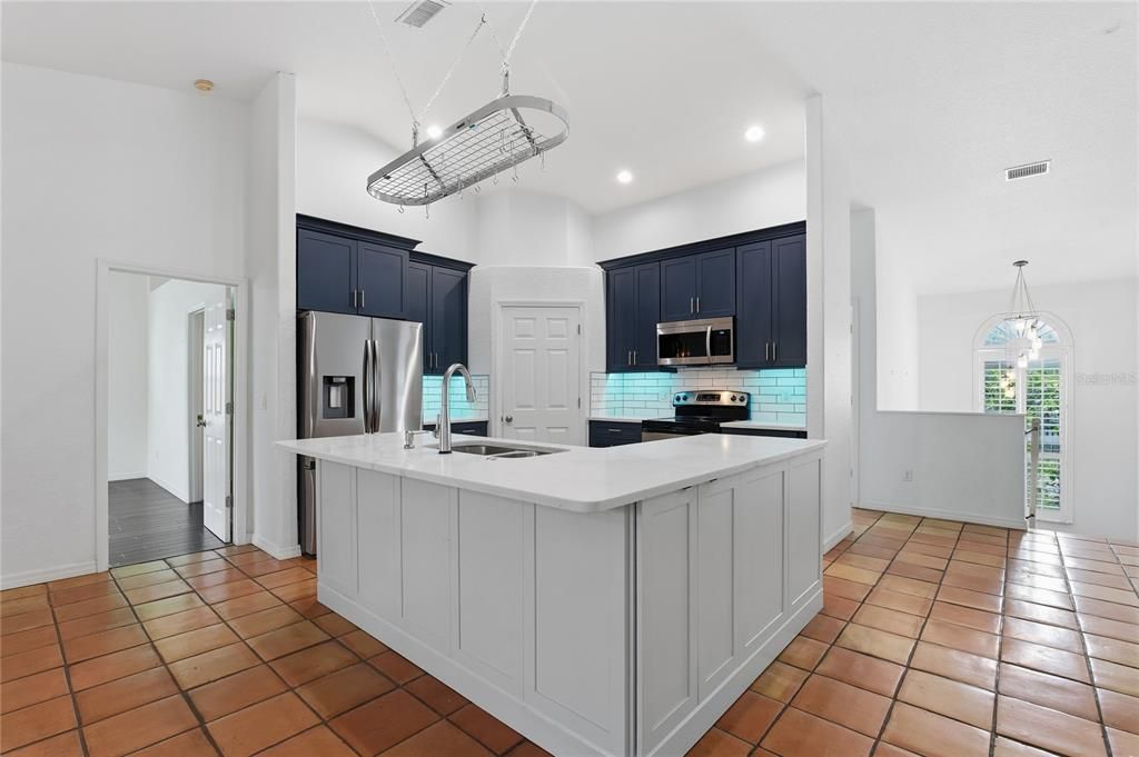 For Sale: $750,000 (3 beds, 2 baths, 1747 Square Feet)