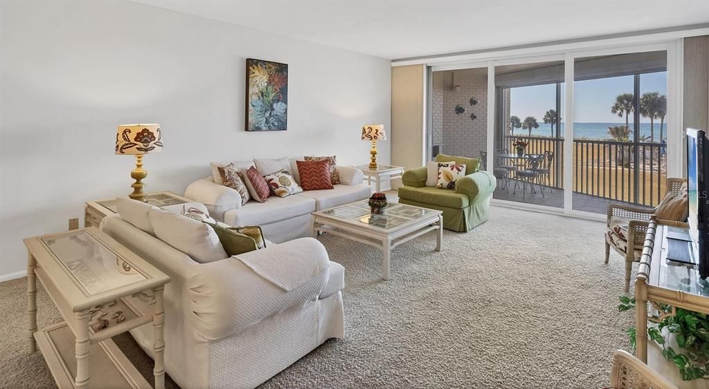 待售: $925,000 (2 贝兹, 2 浴室, 1393 平方英尺)