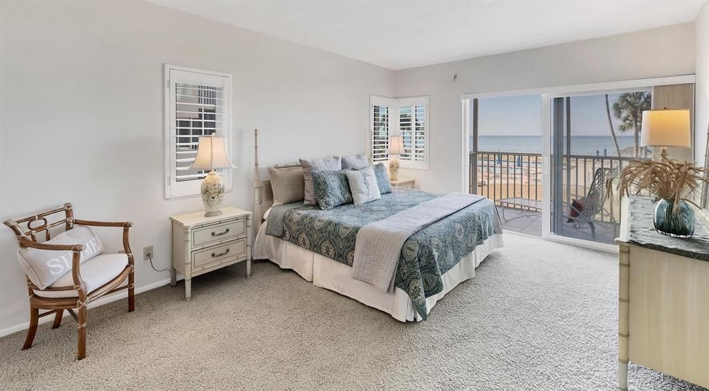 待售: $925,000 (2 贝兹, 2 浴室, 1393 平方英尺)