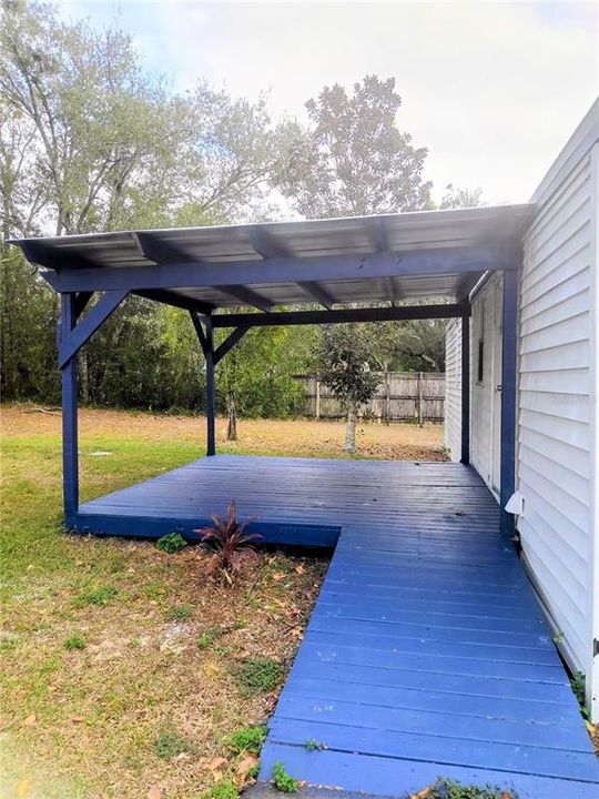 For Sale: $235,000 (3 beds, 2 baths, 960 Square Feet)