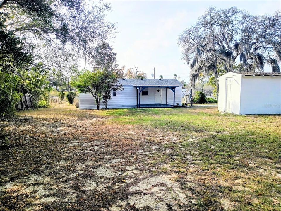 For Sale: $235,000 (3 beds, 2 baths, 960 Square Feet)