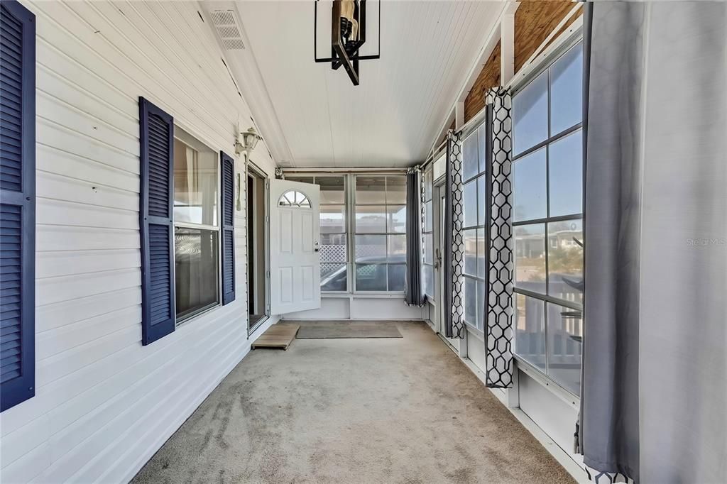 待售: $175,000 (4 贝兹, 2 浴室, 1620 平方英尺)