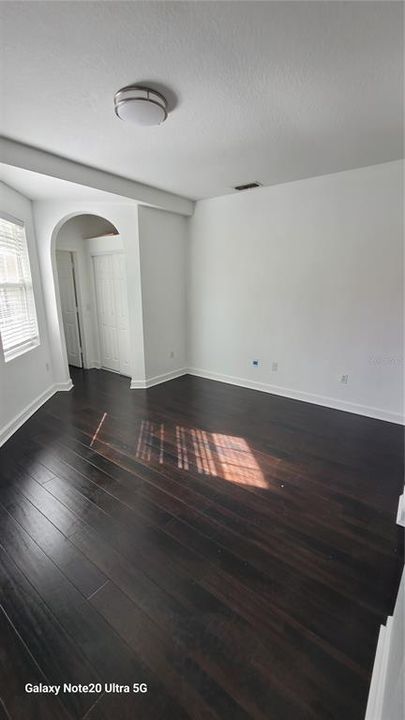 出租: $2,500 (2 贝兹, 2 浴室, 1641 平方英尺)