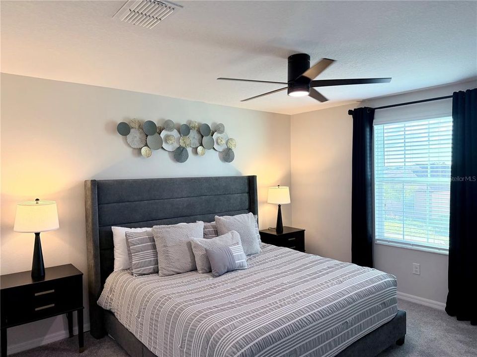 For Rent: $3,600 (5 beds, 2 baths, 2896 Square Feet)