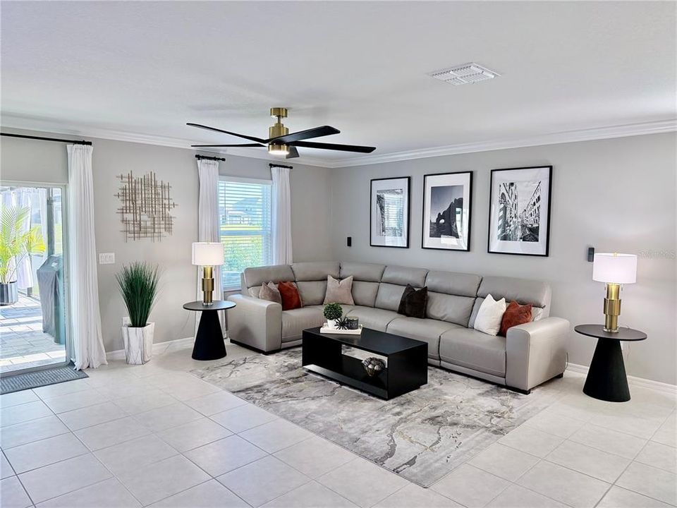 For Rent: $3,600 (5 beds, 2 baths, 2896 Square Feet)