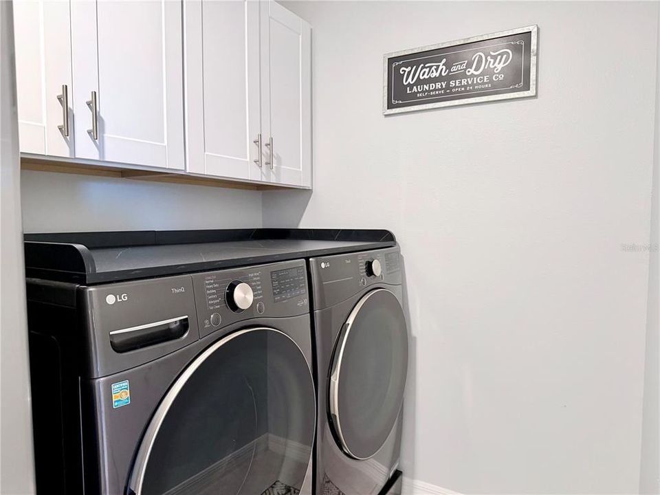 For Rent: $3,600 (5 beds, 2 baths, 2896 Square Feet)