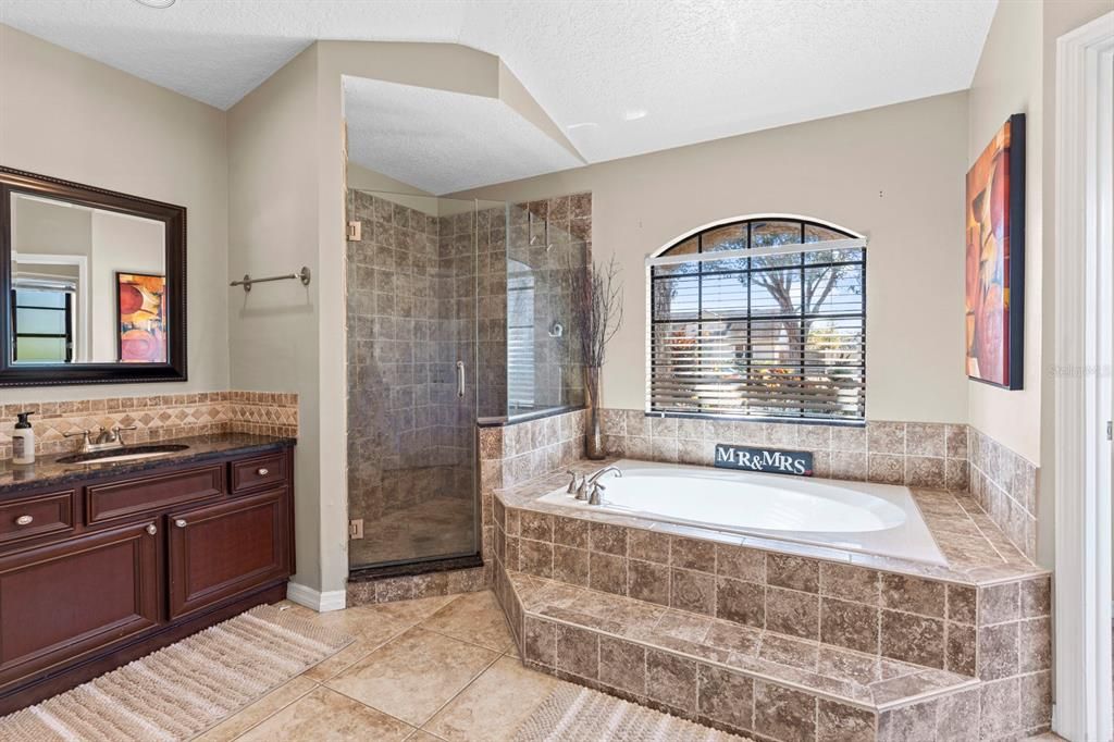 待售: $525,000 (4 贝兹, 3 浴室, 2272 平方英尺)