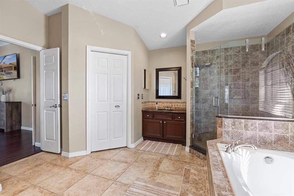 待售: $525,000 (4 贝兹, 3 浴室, 2272 平方英尺)