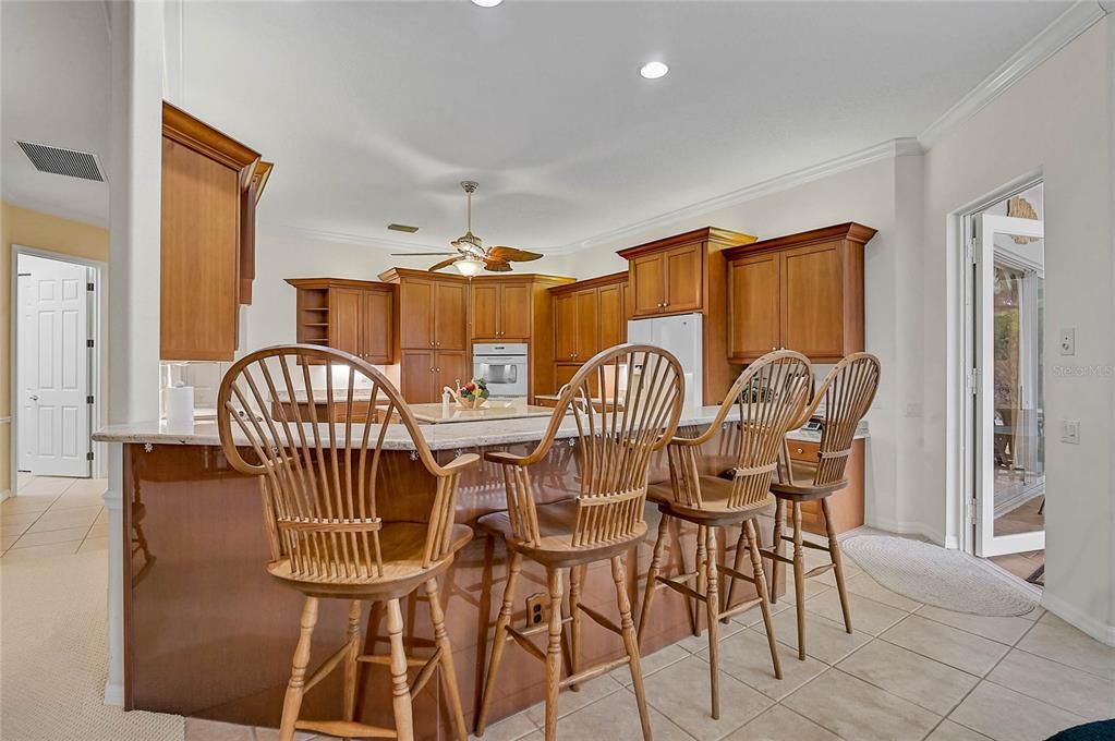 待售: $885,000 (4 贝兹, 3 浴室, 3256 平方英尺)