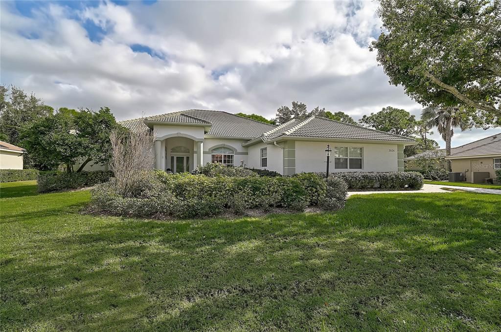 待售: $885,000 (4 贝兹, 3 浴室, 3256 平方英尺)