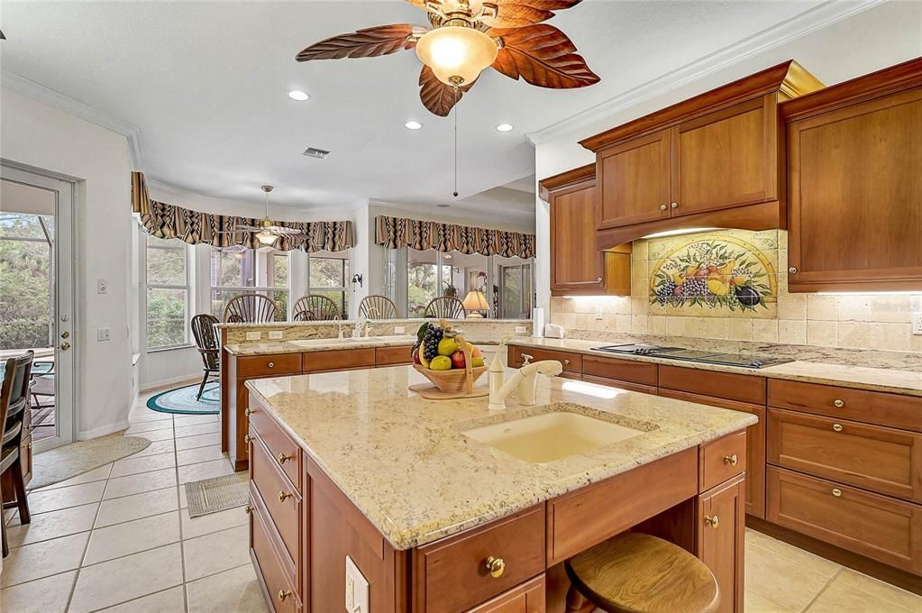 待售: $885,000 (4 贝兹, 3 浴室, 3256 平方英尺)