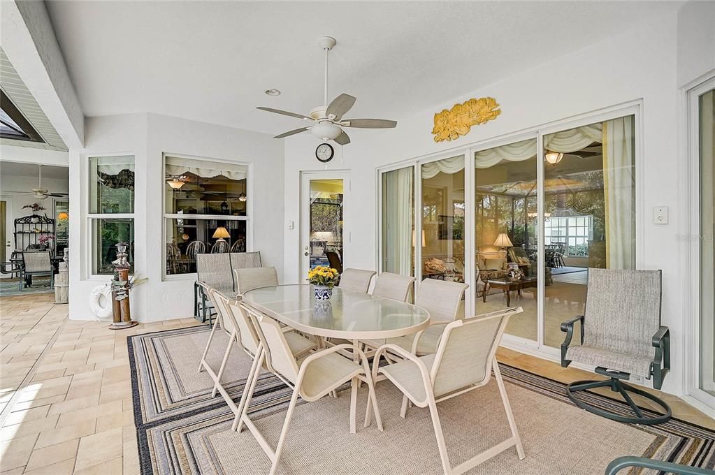 待售: $885,000 (4 贝兹, 3 浴室, 3256 平方英尺)