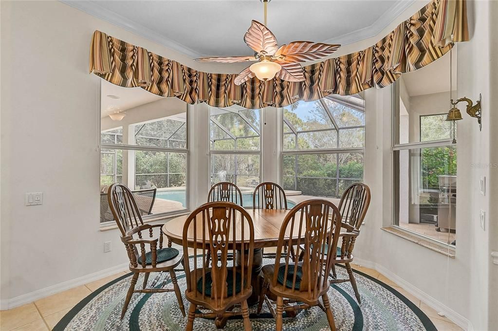 待售: $885,000 (4 贝兹, 3 浴室, 3256 平方英尺)