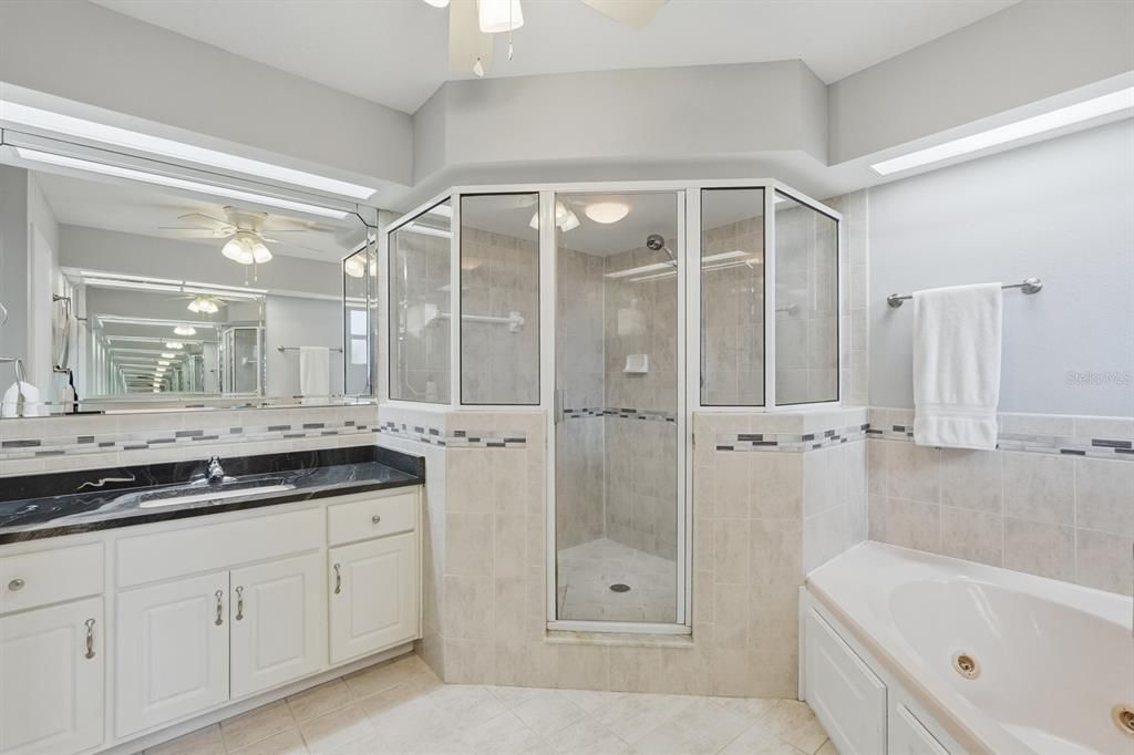 待售: $535,000 (3 贝兹, 3 浴室, 2257 平方英尺)