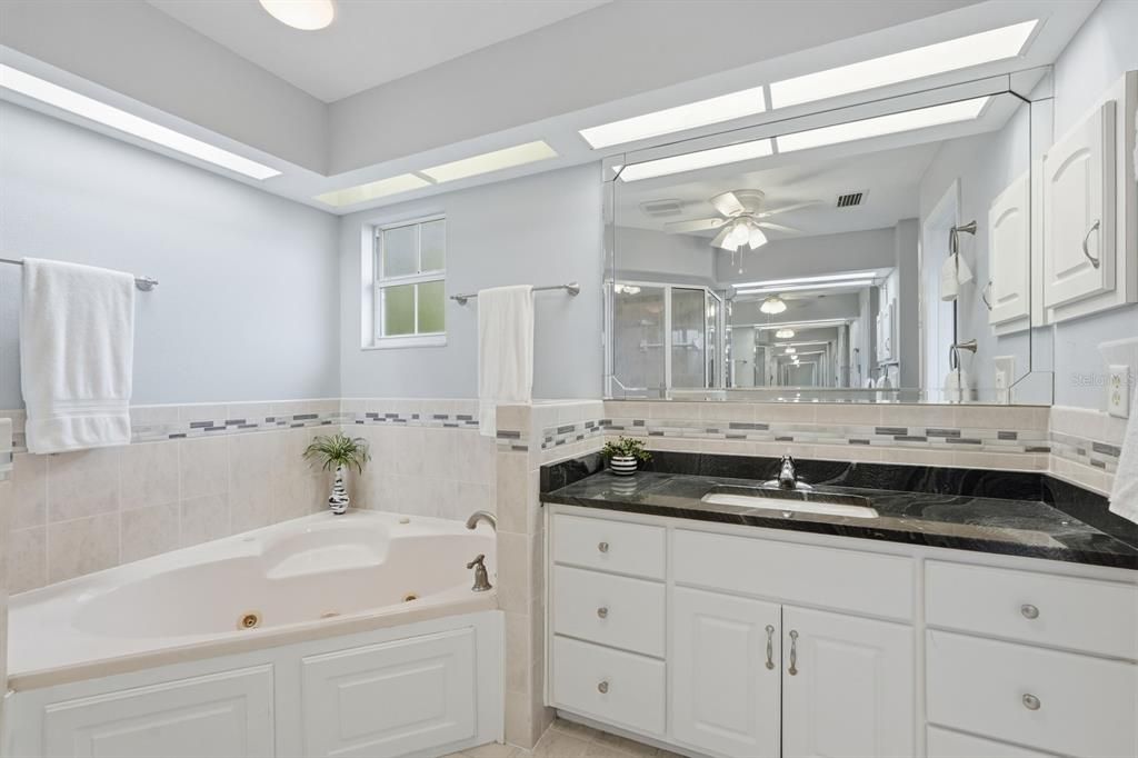 待售: $535,000 (3 贝兹, 3 浴室, 2257 平方英尺)