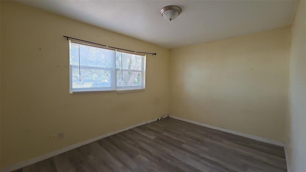 For Sale: $189,900 (3 beds, 2 baths, 1120 Square Feet)