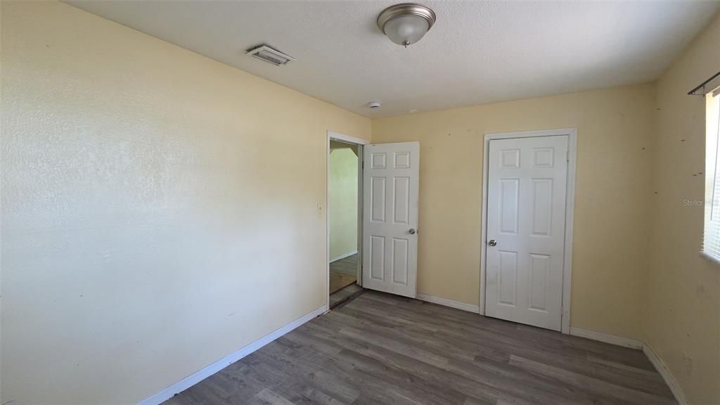 For Sale: $189,900 (3 beds, 2 baths, 1120 Square Feet)