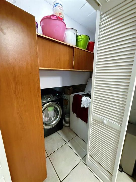 待售: $440,000 (4 贝兹, 0 浴室, 2542 平方英尺)