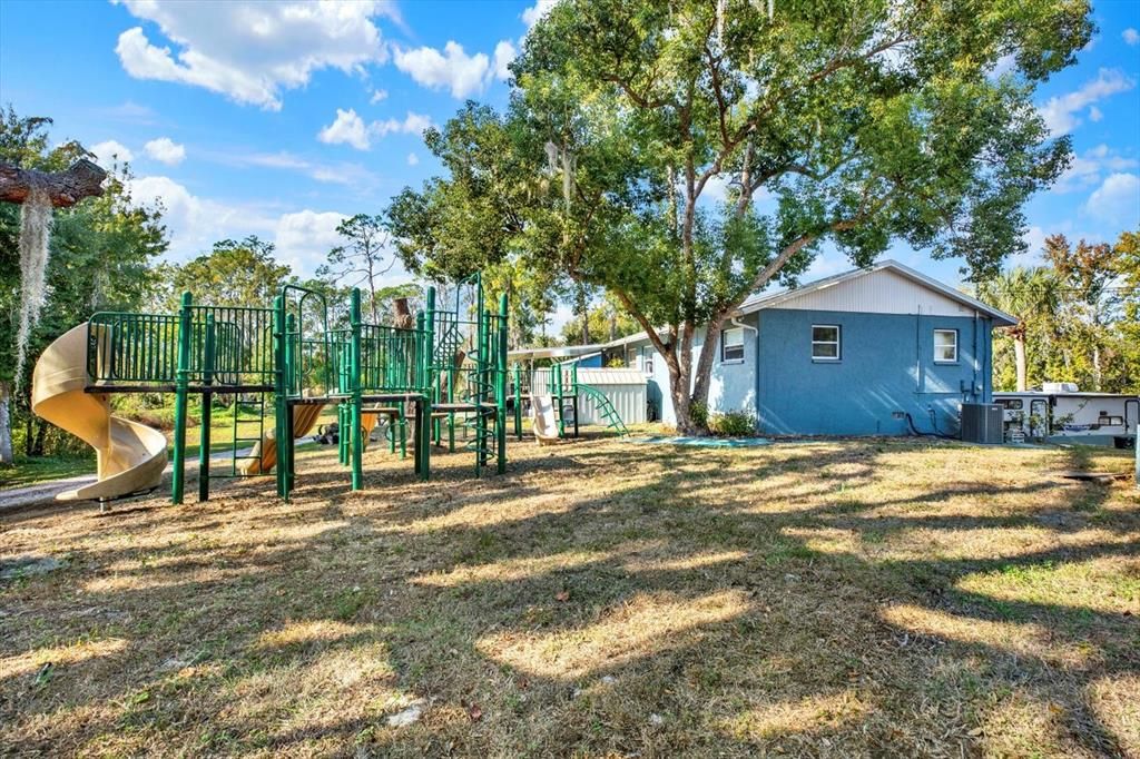 En Venta: $725,000 (7 camas, 3 baños, 2592 Pies cuadrados)