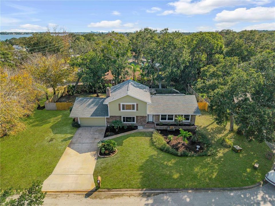 En Venta: $535,000 (3 camas, 3 baños, 1815 Pies cuadrados)