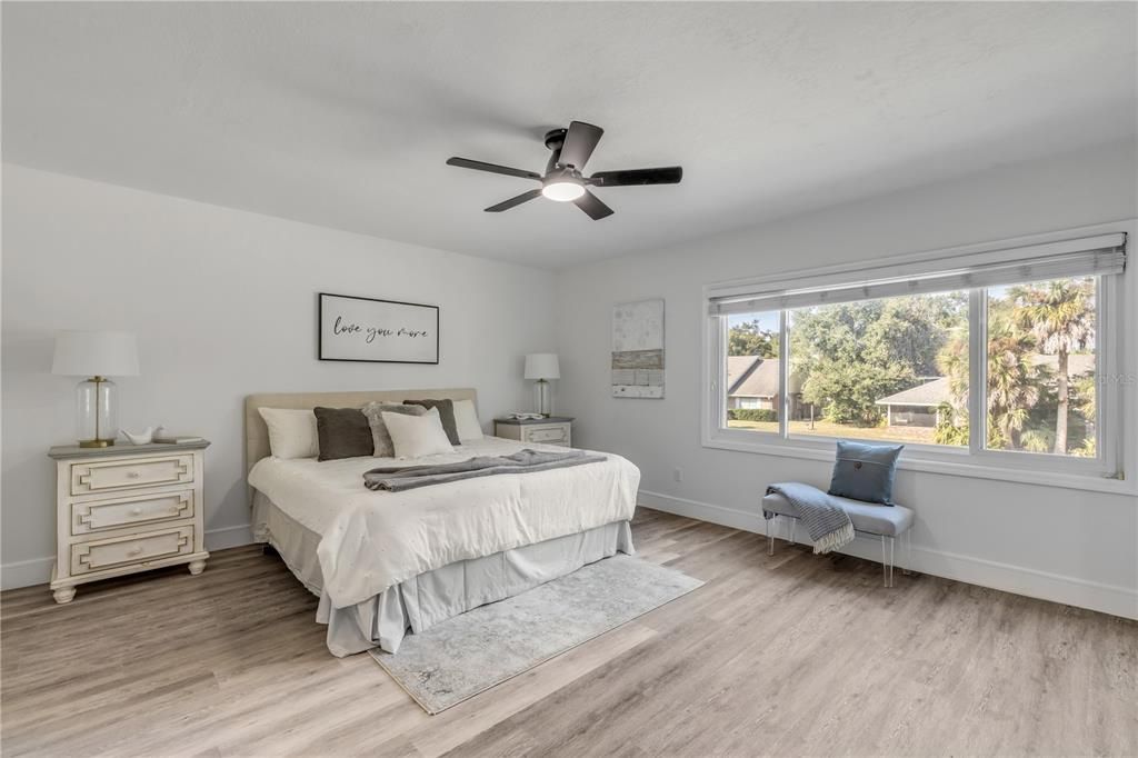 En Venta: $535,000 (3 camas, 3 baños, 1815 Pies cuadrados)