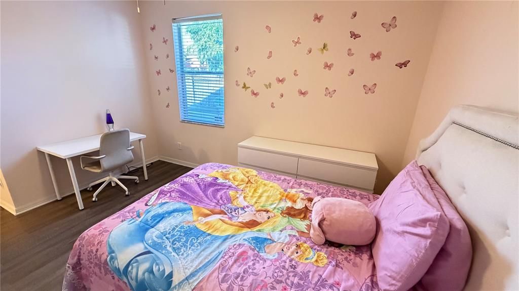 На продажу: $499,990 (3 спален, 2 ванн, 2166 Квадратных фут)