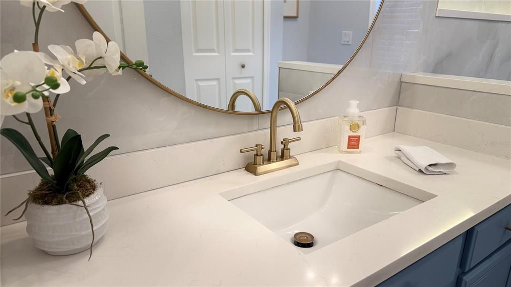 На продажу: $499,990 (3 спален, 2 ванн, 2166 Квадратных фут)