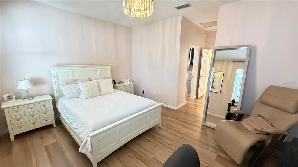 На продажу: $499,990 (3 спален, 2 ванн, 2166 Квадратных фут)