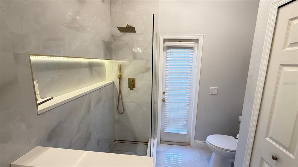 На продажу: $499,990 (3 спален, 2 ванн, 2166 Квадратных фут)