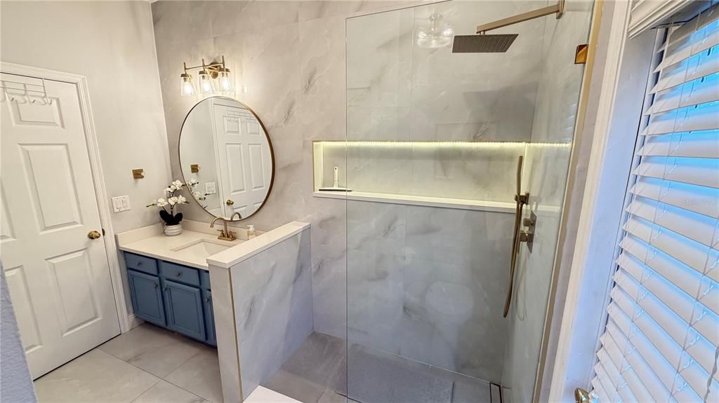 На продажу: $499,990 (3 спален, 2 ванн, 2166 Квадратных фут)