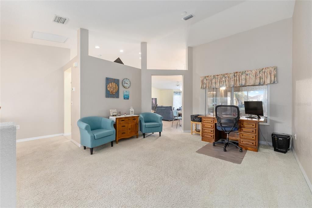 На продажу: $319,000 (3 спален, 2 ванн, 2029 Квадратных фут)