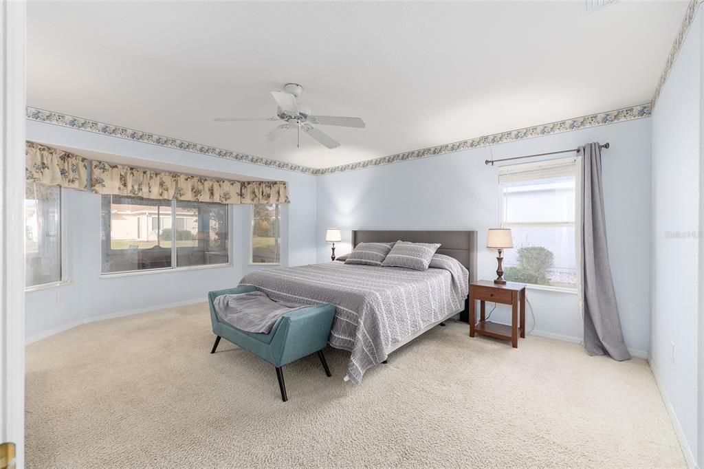 На продажу: $319,000 (3 спален, 2 ванн, 2029 Квадратных фут)