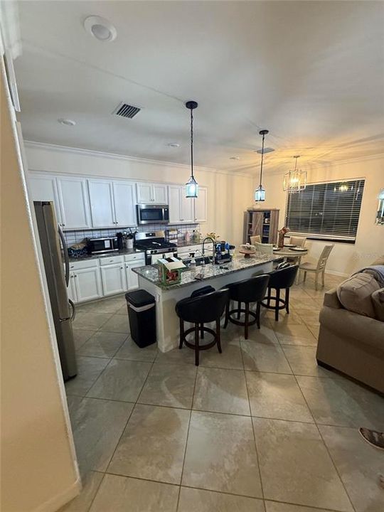 На продажу: $599,000 (4 спален, 3 ванн, 3287 Квадратных фут)