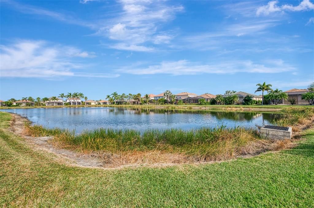 En Venta: $459,000 (4 camas, 2 baños, 2207 Pies cuadrados)