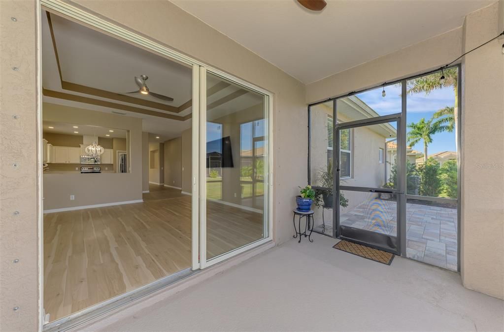 En Venta: $459,000 (4 camas, 2 baños, 2207 Pies cuadrados)