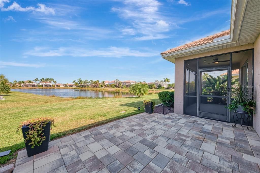 En Venta: $459,000 (4 camas, 2 baños, 2207 Pies cuadrados)