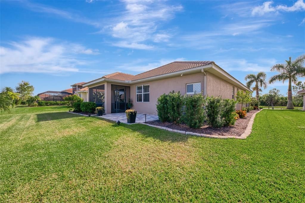 En Venta: $459,000 (4 camas, 2 baños, 2207 Pies cuadrados)