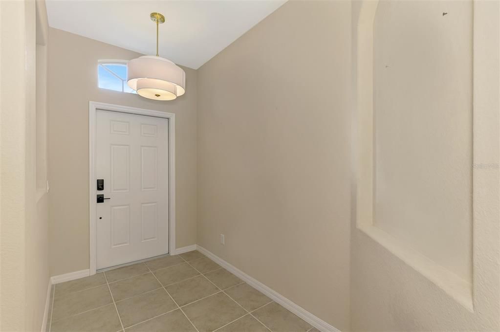 En Venta: $459,000 (4 camas, 2 baños, 2207 Pies cuadrados)