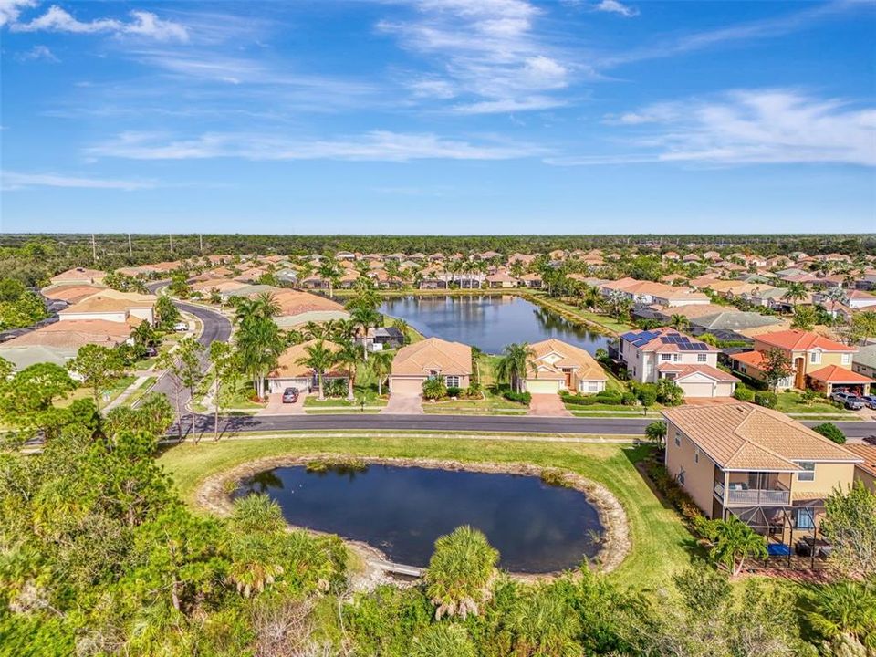 En Venta: $459,000 (4 camas, 2 baños, 2207 Pies cuadrados)