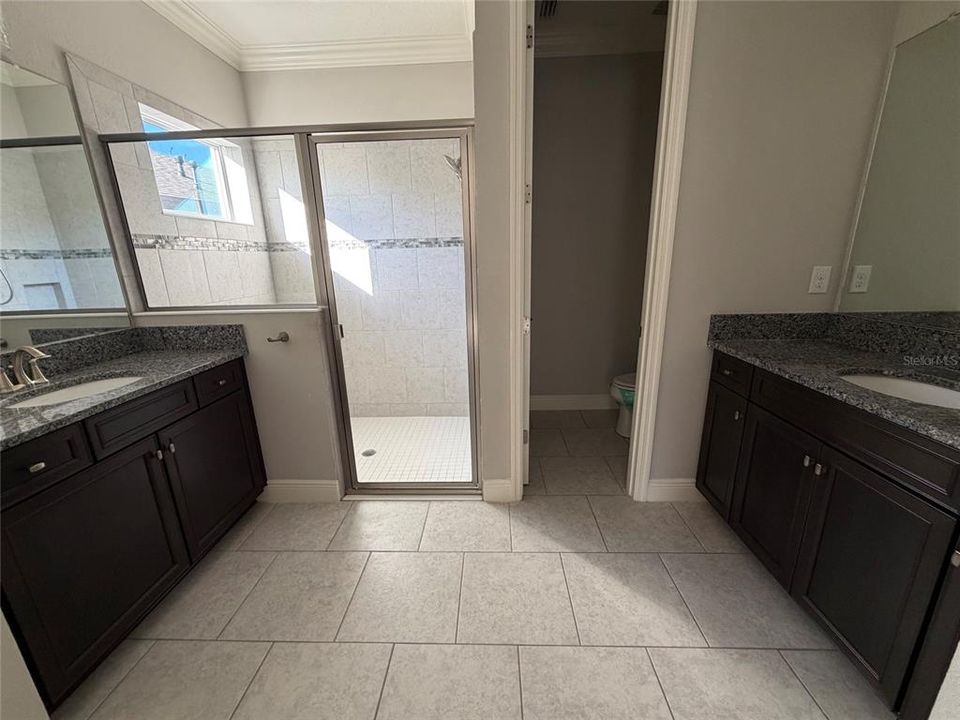 For Sale: $484,900 (3 beds, 2 baths, 2074 Square Feet)