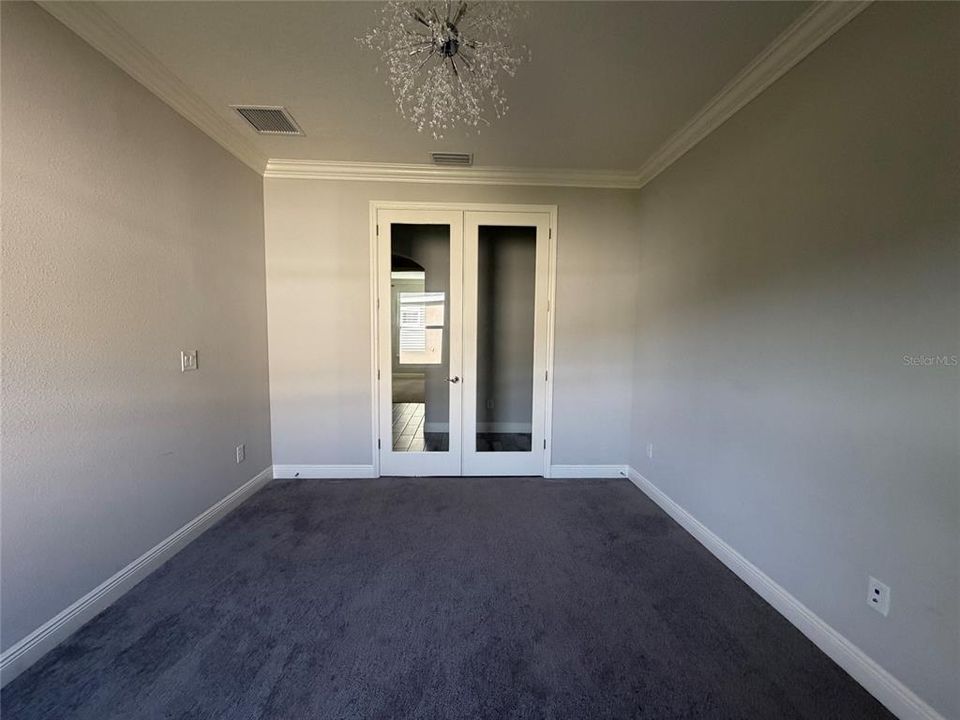 For Sale: $484,900 (3 beds, 2 baths, 2074 Square Feet)