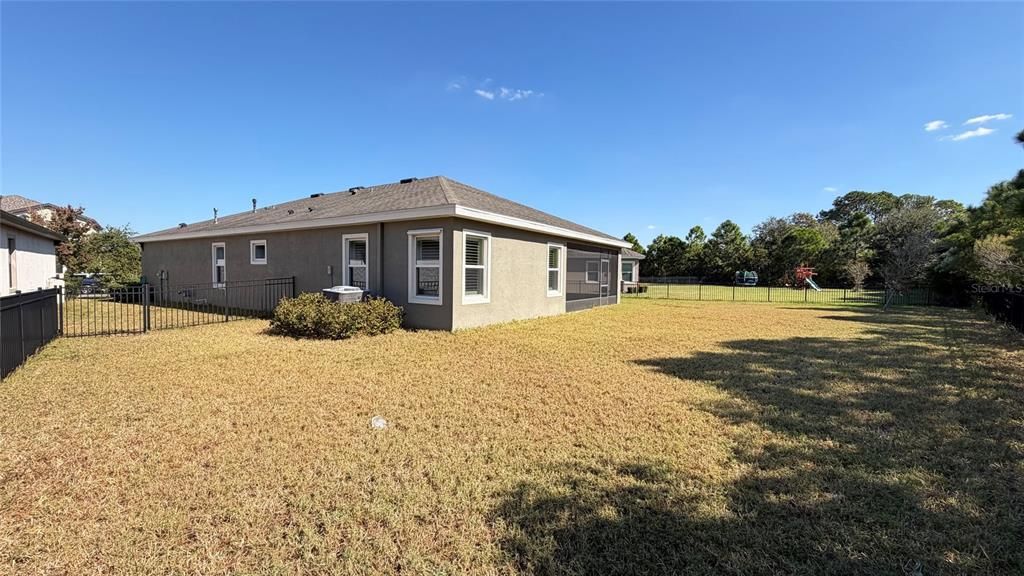 For Sale: $484,900 (3 beds, 2 baths, 2074 Square Feet)