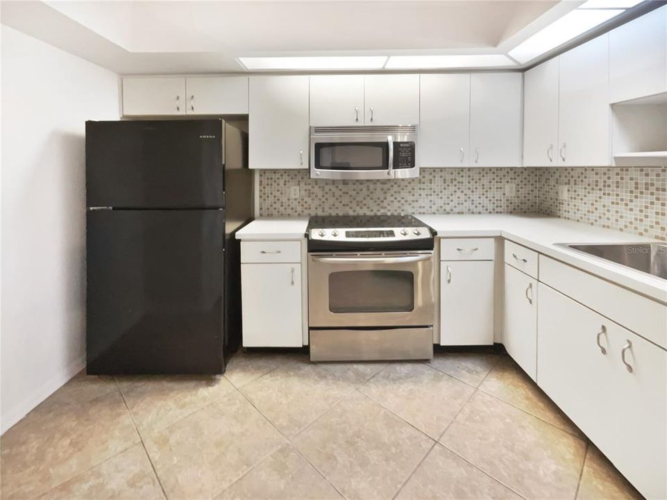 待售: $340,000 (3 贝兹, 2 浴室, 1375 平方英尺)