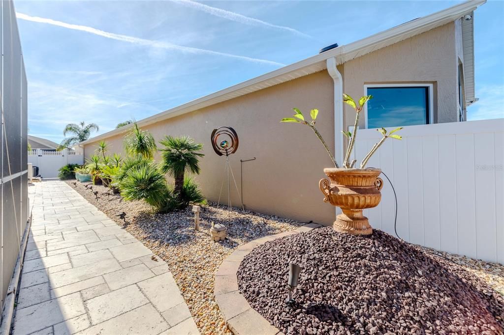 For Sale: $2,000,000 (3 beds, 2 baths, 1705 Square Feet)