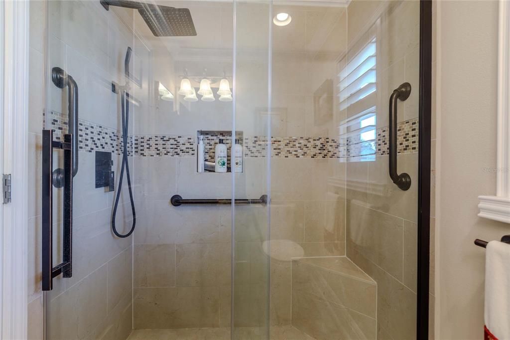 For Sale: $2,000,000 (3 beds, 2 baths, 1705 Square Feet)